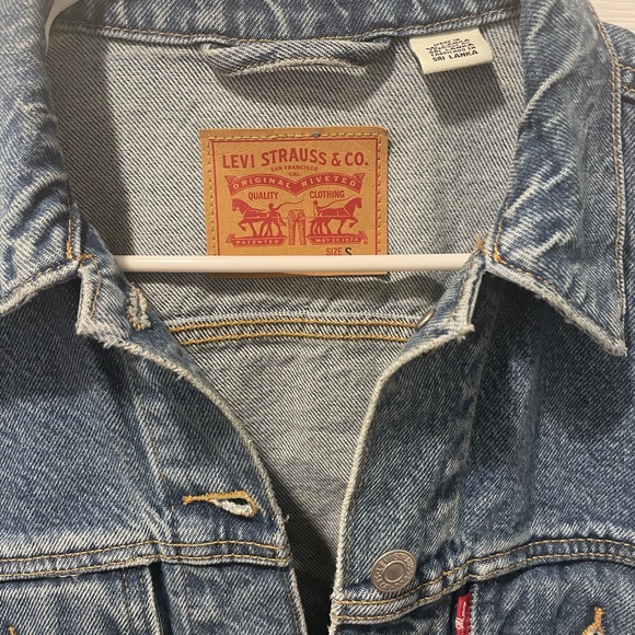 Levi’s trucker jacket - Picture 7 of 10